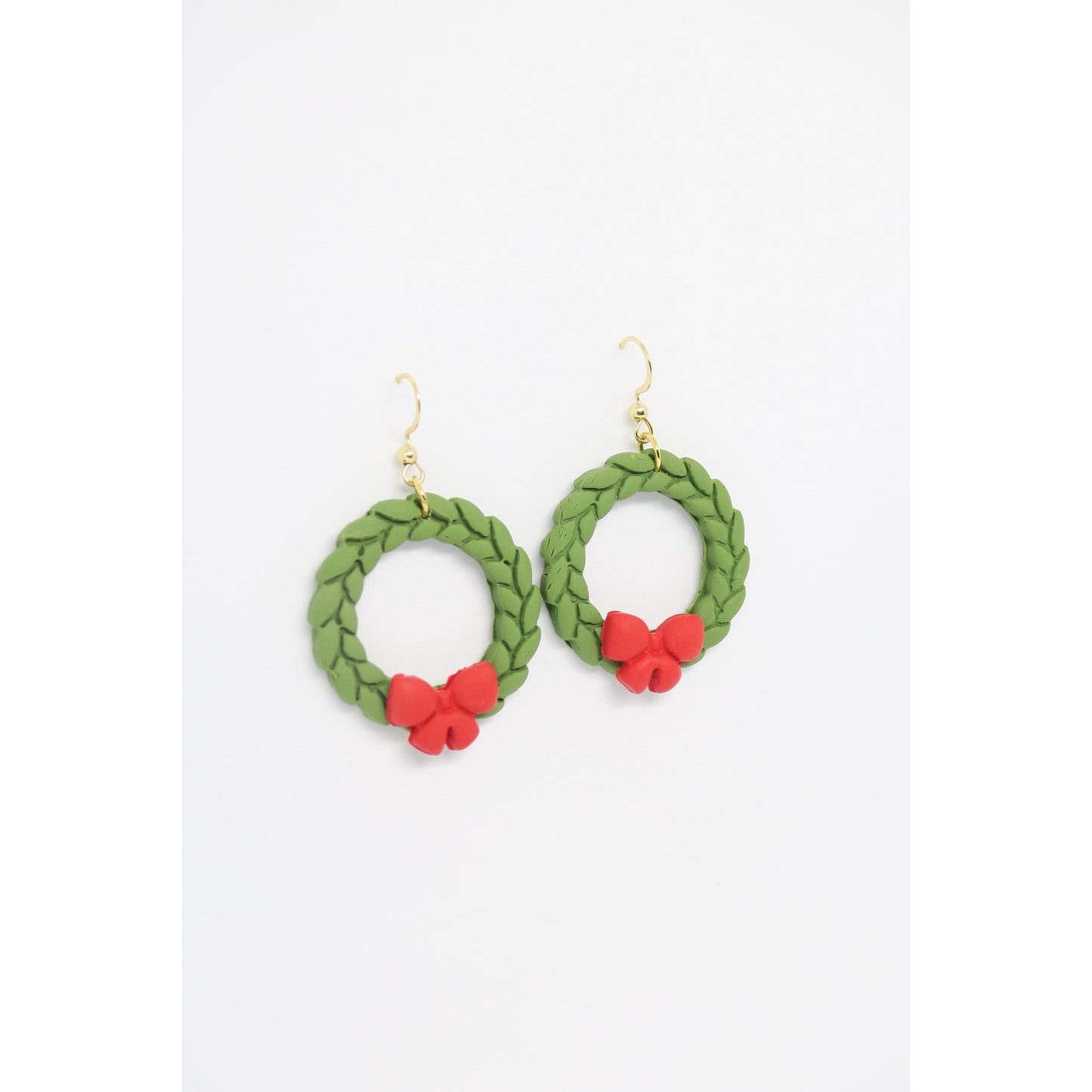 Wreath dangles