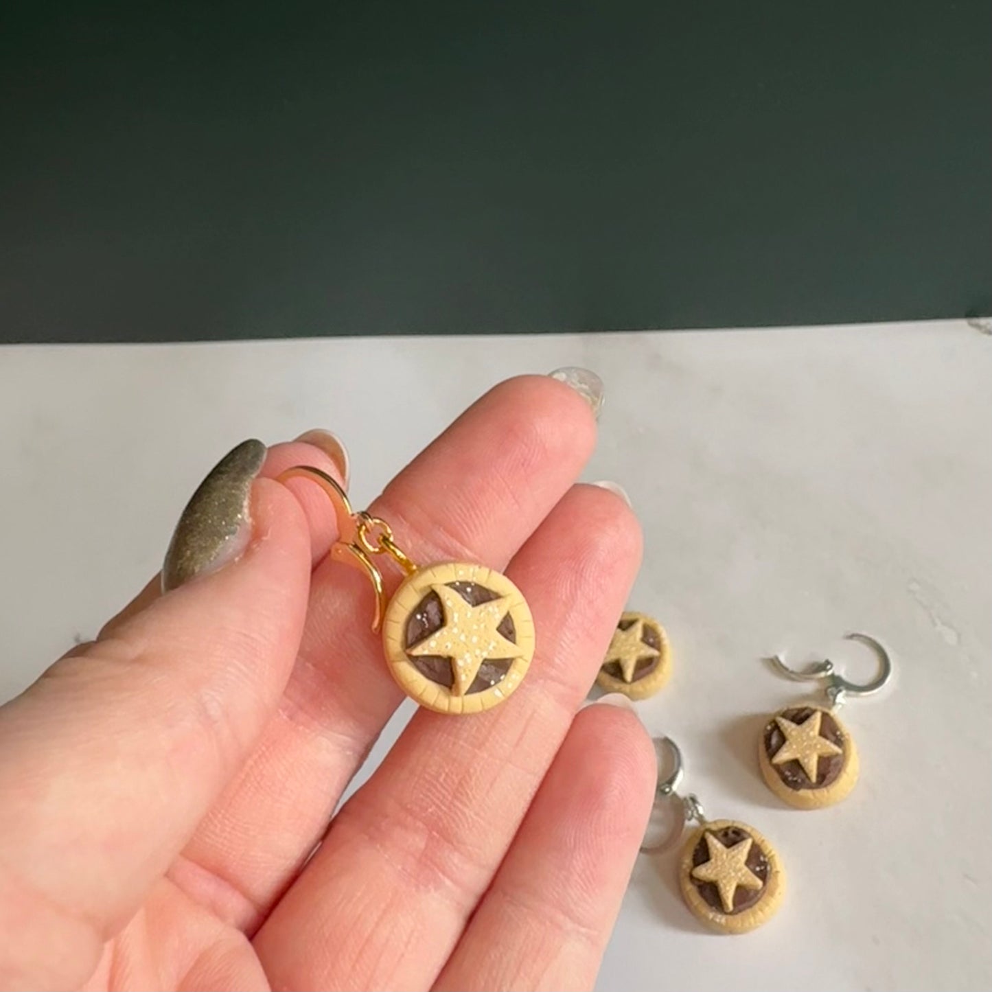3D Mince pie huggies