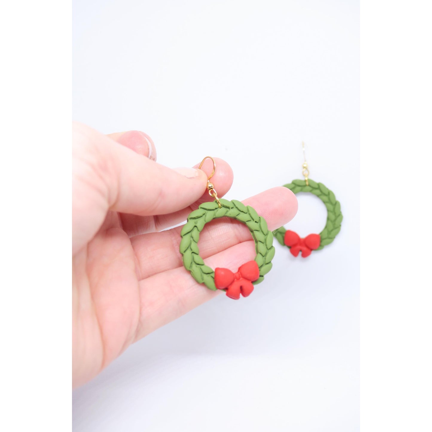 Wreath dangles