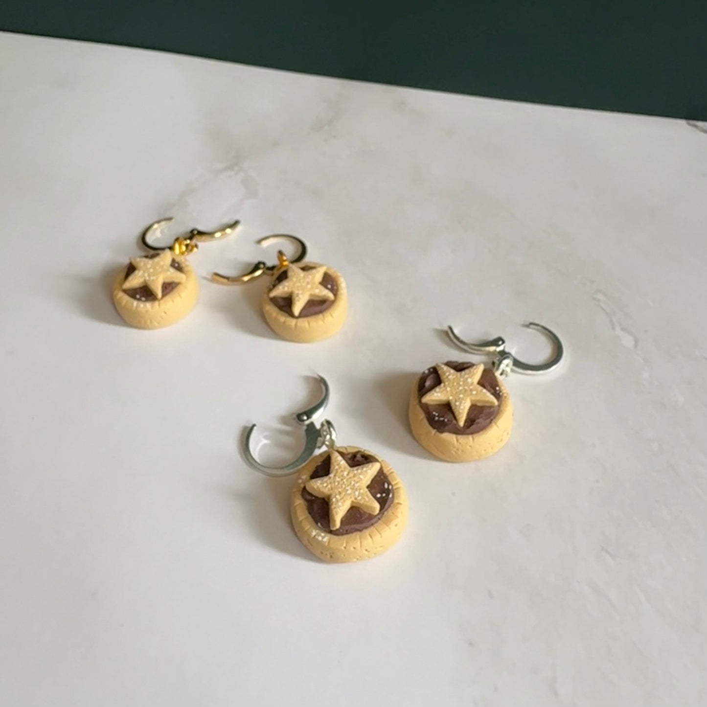 3D Mince pie huggies