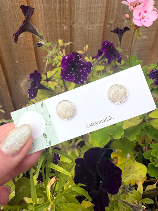 Pearl cabochon effect studs