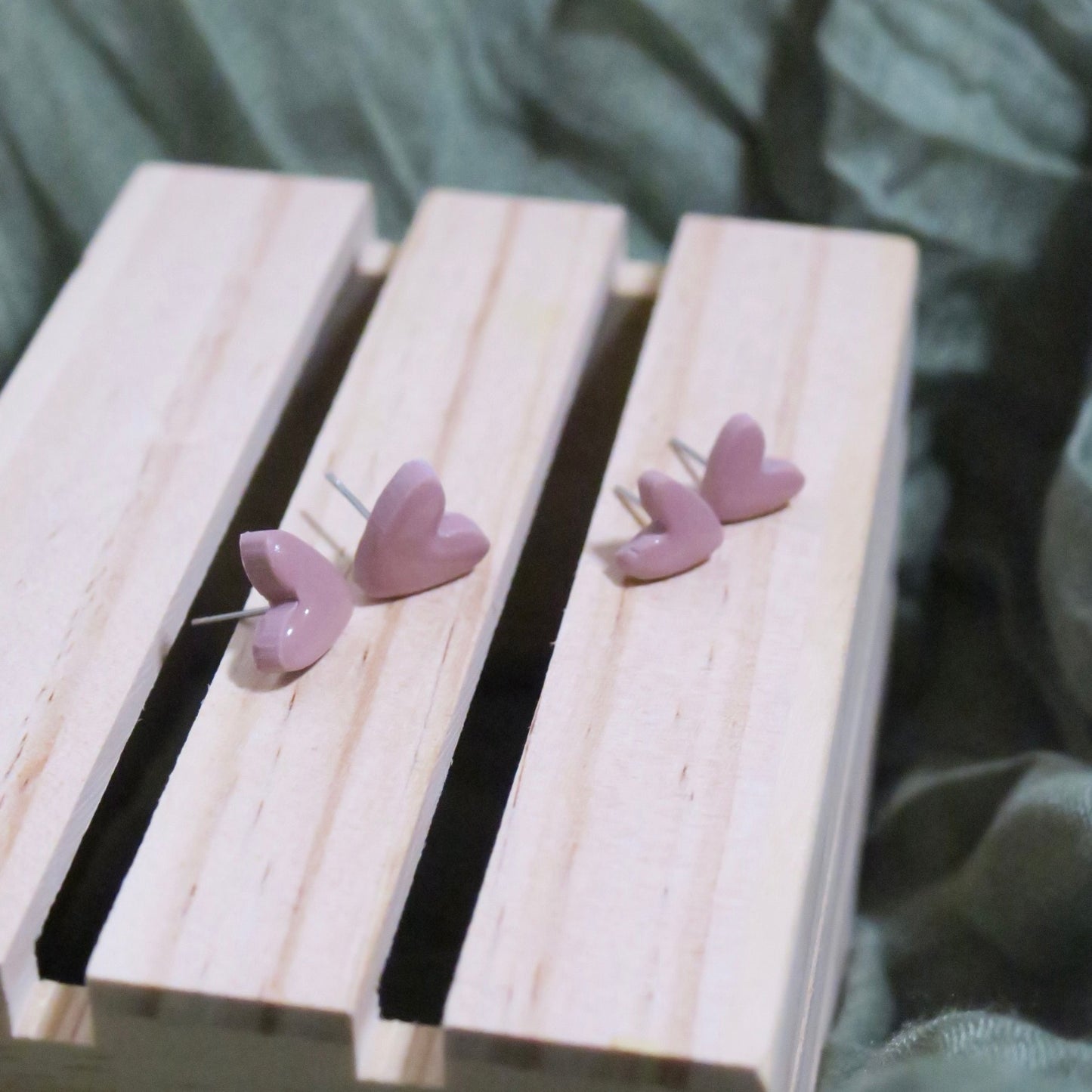 Simple heart studs