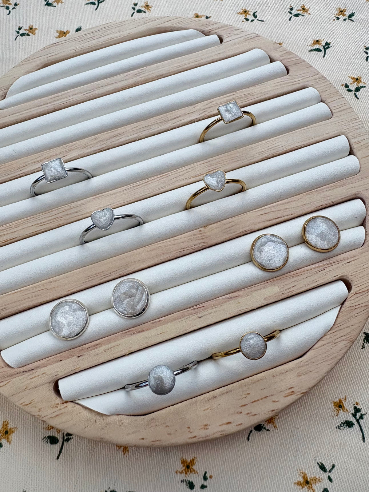 Pearl cabochon effect studs