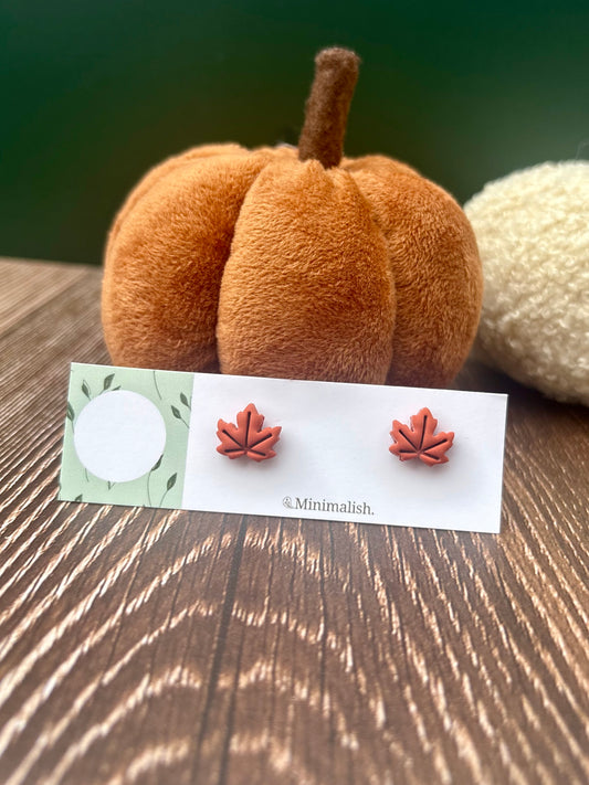 Maple leaf studs