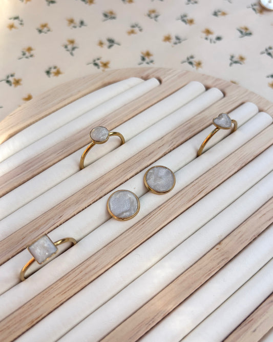 Pearl-effect rings
